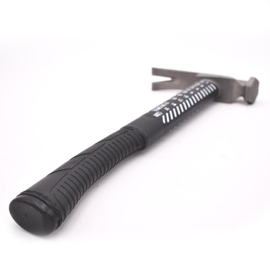 Boss Hammer Premium 4340 Steel Rip Claw Hammer with Tough-Fiber  Shock-Absorbing Fiberglass Handle - 18 oz, Cerakote Finish, Smooth Faced,  No-Slip Grip